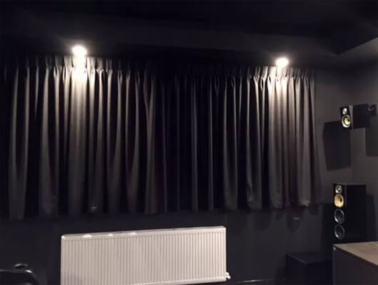 The-Features-of-High-Quality-Home-Theatre-Curtains