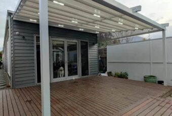 Retractable-outdoor-awning-gallery (12)