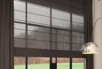 roman blinds in light filtering material