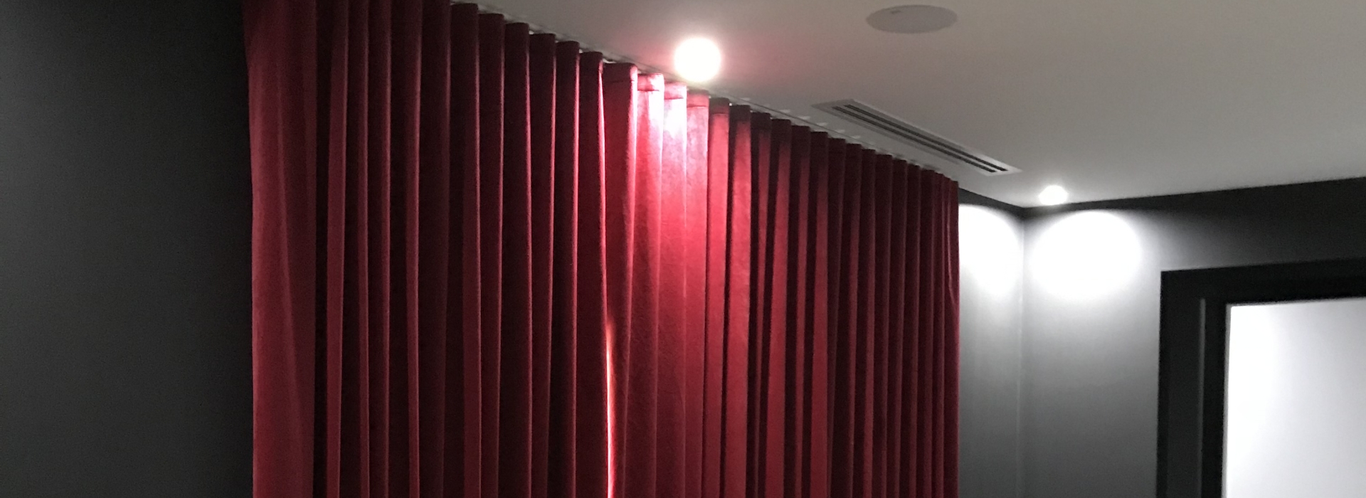 theatre-curtains-banner