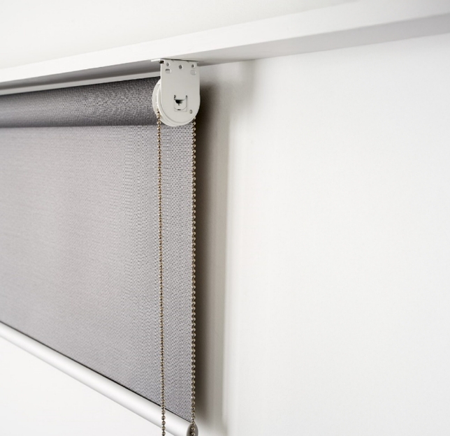 9-roller-blinds-hardware