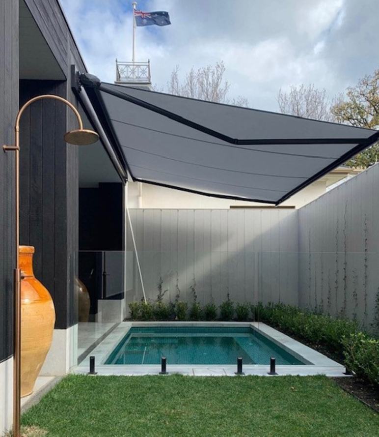 Retractable pergola roofs