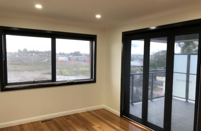 Sunscreen-Roller-Blinds (1)