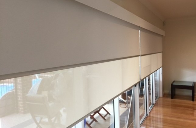 TWIN ROLLER BLINDS - SUNSCREEN + BLACKOUT UNDERNEATH PELMET (1)