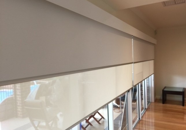 TWIN ROLLER BLINDS - SUNSCREEN + BLACKOUT UNDERNEATH PELMET (2)