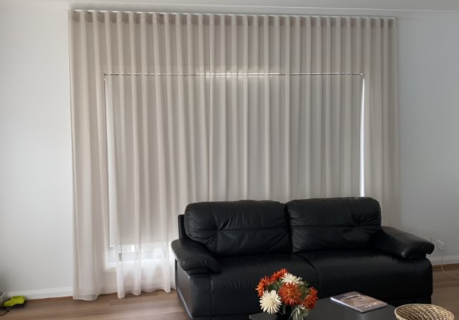 motorised curtain