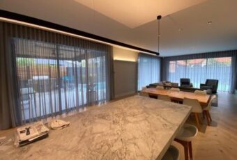 motorised electric curtains and motorised roller blinds melbourne (1)