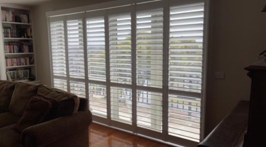 BI-FOLDING PLANTATION TIMBER SHUTTERS (1)