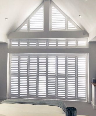 Shaped-plantation shutters (1)