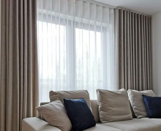 drapes and sheer curtains (1)