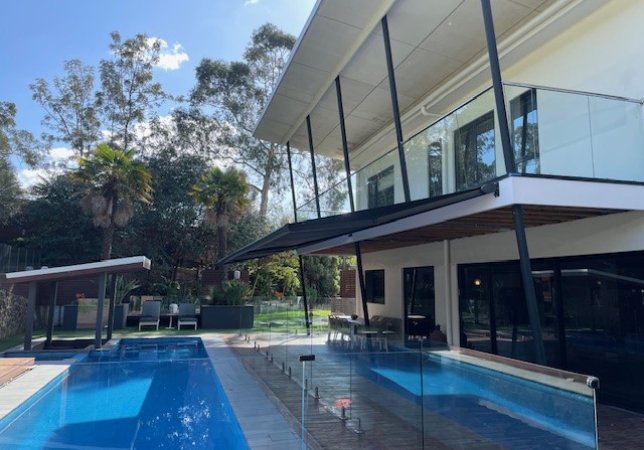 led siena awning in lower plenty 1