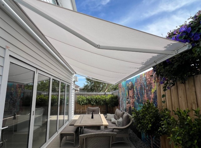 siena full cassette brunswick 2 -paul elmadi - custom timber beam with chemset screws