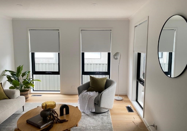 BLOCKOUT ROLLER BLINDS - KEILOLR 2