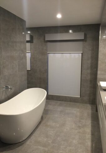 DOUBLE ROLLER BLINDS + BONDED FABRIC PELMET EPPING BATHROOM