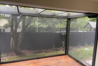 ezip alfresco blinds spring op with central locks doncaster 2