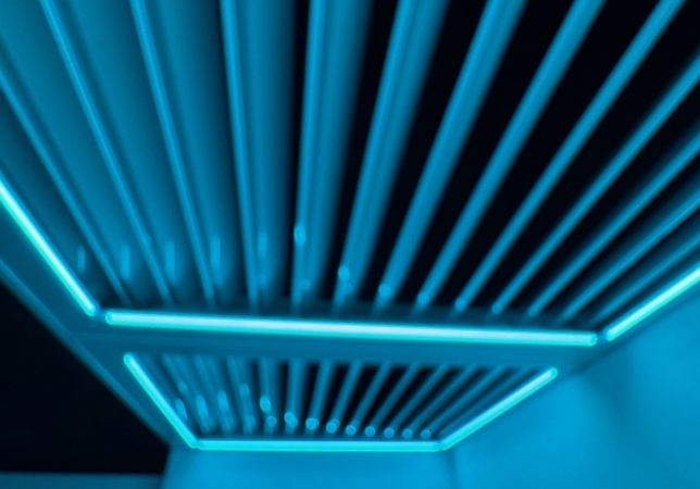 lumex louvred roof 2 bays with surround frame + gutters + led RGB with diffuser frame kit 2