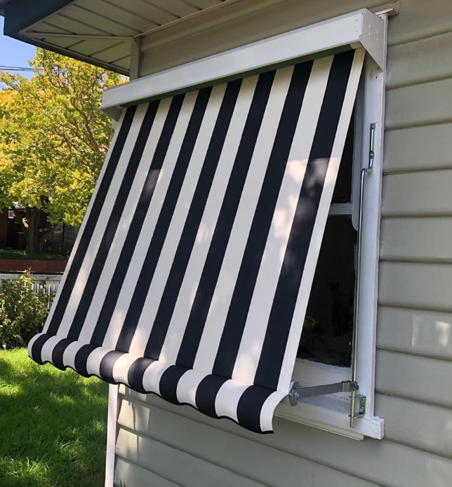 Traditional / Automatic Awnings