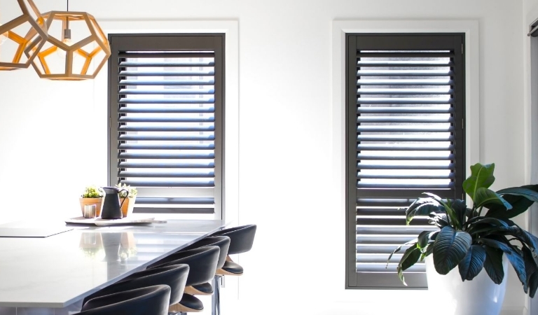 mobile-CW_BayviewShutters_ext_image-1-4