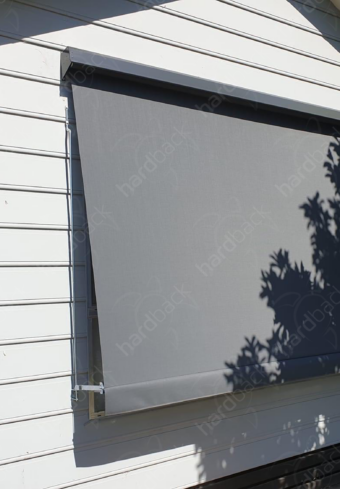 a closed auto sunblind