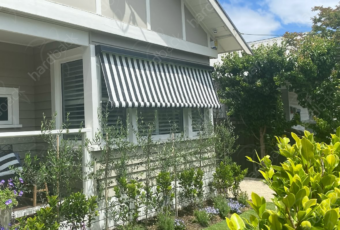 Auto sunblind for window